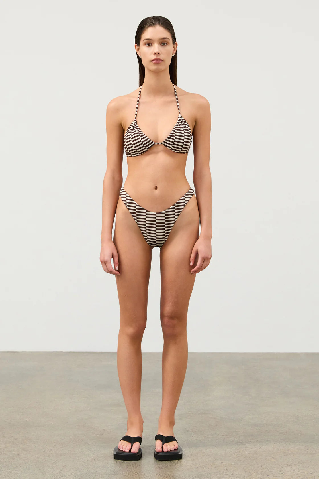 Cocoa Grid Textured Curve Brief – Surf and Sand