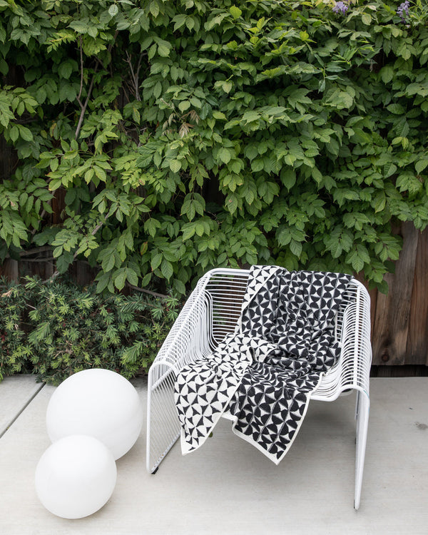 Harper Towel - Meteorite (Black/White)