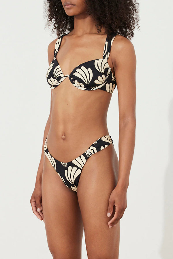 PALM ROUCHED SIDE CURVE BRIEF