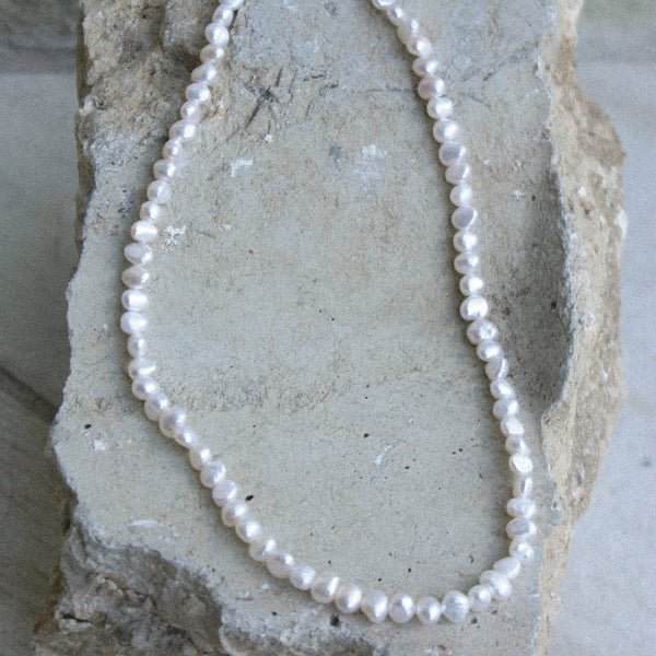 Marguerite Necklace