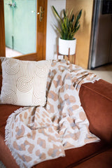 Leo Throw
